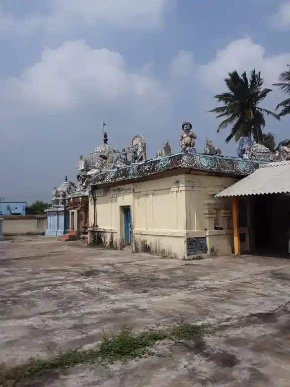 Arulmigu Basupatheeswarar Temple, Aaimoor - 614711 அருள்மிகு பசுபதீஸ்வரர் திருக்கோயில், ஆய்மூர் - 614711, Nagapattinam - Ancient Temple Architecture and History Image 4