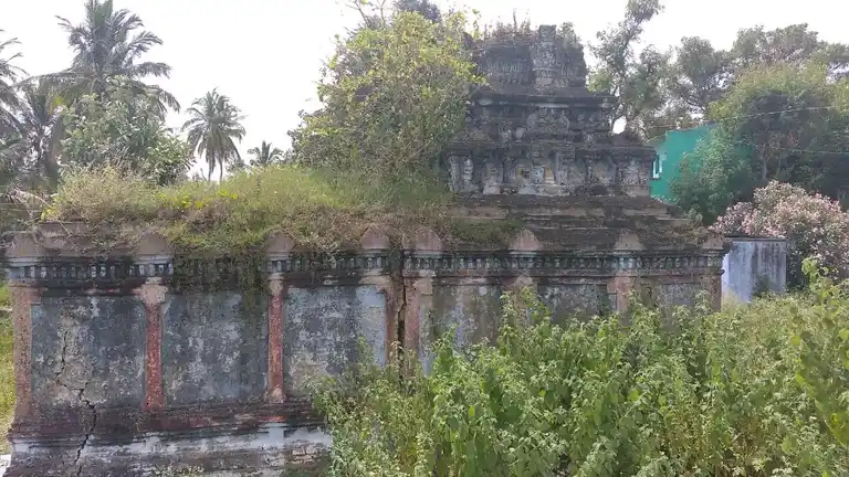 Arulmigu Basuvanna Swamy Temple, Kendakarahalli - 635202 Arulmigu Basuvanna Swamy Temple, Kendakarahalli - 635202, Dharmapuri - Ancient Temple Architecture and History Image 2