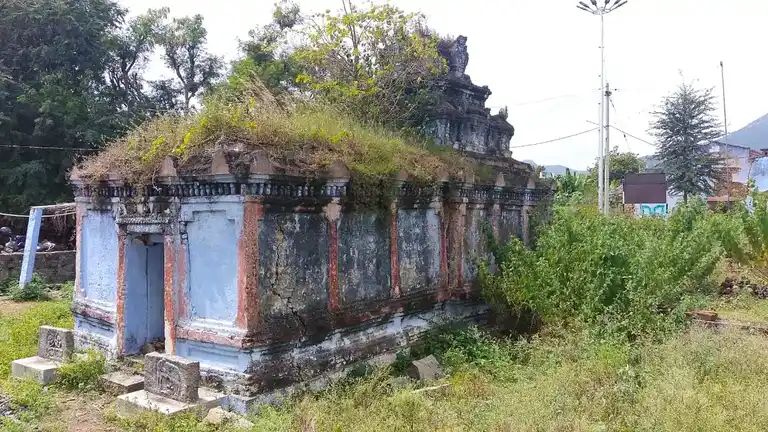 Arulmigu Basuvanna Swamy Temple, Kendakarahalli - 635202 Arulmigu Basuvanna Swamy Temple, Kendakarahalli - 635202, Dharmapuri - Ancient Temple Architecture and History Image 4