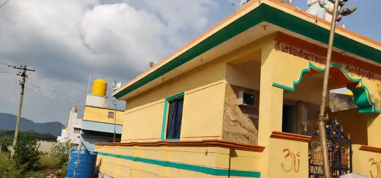 Arulmigu Basuveswarar Temple, Anchetty - 635102 அருள்மிகு பசுவேஸ்வரர் திருக்கோயில், அஞ்செட்டி - 635102, Krishnagiri - Ancient Temple Architecture and History Image 2