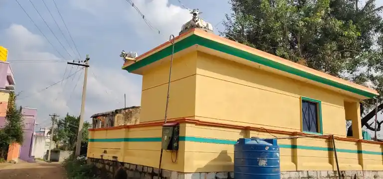 Arulmigu Basuveswarar Temple, Anchetty - 635102 அருள்மிகு பசுவேஸ்வரர் திருக்கோயில், அஞ்செட்டி - 635102, Krishnagiri - Ancient Temple Architecture and History Image 3