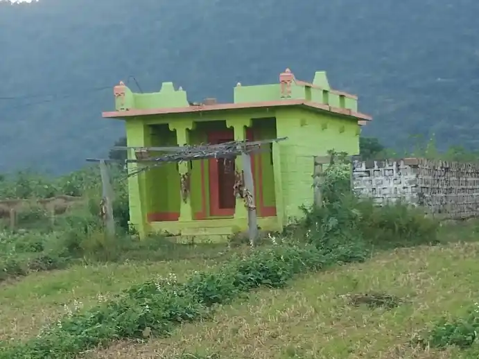 Arulmigu Basuveswarar Temple, Beernapalli - 635102 அருள்மிகு பசவேஸ்வரர் திருக்கோயில், Beernapalli - 635102, Krishnagiri - Ancient Temple Architecture and History Image 3