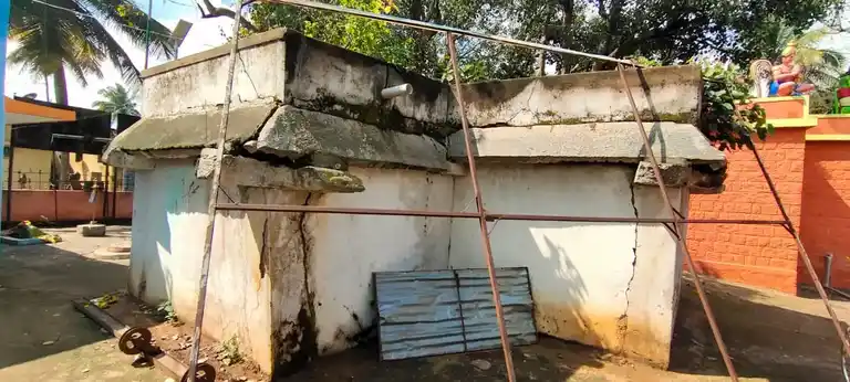 Arulmigu Basuveswarar Temple, Kalugondapalli - 635114 அருள்மிகு பசவேஸ்வரர் திருக்கோயில், Kalugondapalli - 635114, Krishnagiri - Ancient Temple Architecture and History Image 3