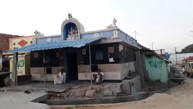 Arulmigu Basuveswarar Temple, Kelamangalam - 635113 அருள்மிகு பசுவேஸ்வரர் திருக்கோயில், Kelamangalam - 635113, Krishnagiri - Ancient Temple Architecture and History Image 4