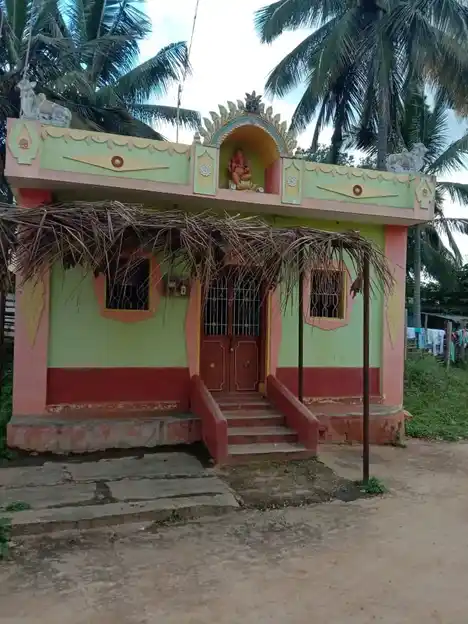 Arulmigu Basuveswarar Temple, Kempatti - 635114 அருள்மிகு பசுவேஸ்வரர் திருக்கோயில், Kempatti - 635114, Krishnagiri - Ancient Temple Architecture and History Image 4