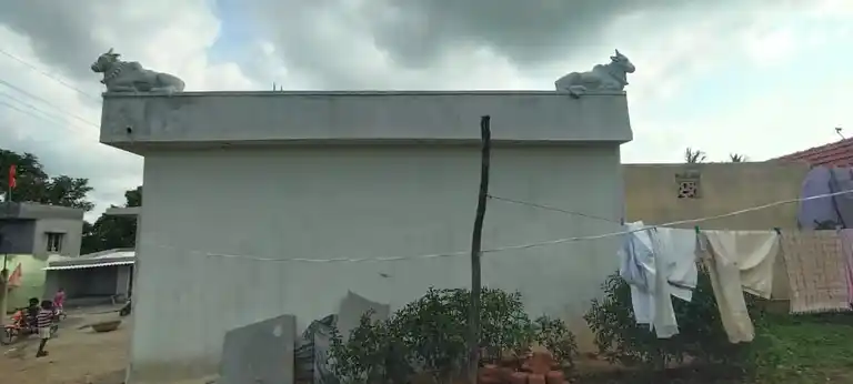 Arulmigu Basuveswarar Temple, Marupalli - 635118 அருள்மிகு பசவேஸ்வரர் திருக்கோயில், Marupalli - 635118, Krishnagiri - Ancient Temple Architecture and History Image 3