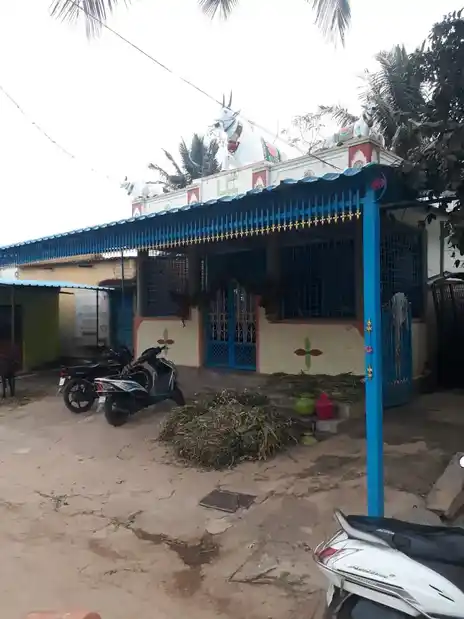 Arulmigu Basuveswarar Temple, Unisenatham - 635118 அருள்மிகு பசுவேஸ்வரர் திருக்கோயில், Unisenatham - 635118, Krishnagiri - Ancient Temple Architecture and History Image 2