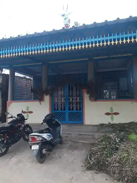 Arulmigu Basuveswarar Temple, Unisenatham - 635118 அருள்மிகு பசுவேஸ்வரர் திருக்கோயில், Unisenatham - 635118, Krishnagiri - Ancient Temple Architecture and History Image 3