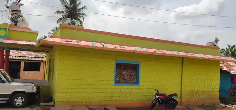 Arulmigu Basuveswarar Temple, Urigam - 635102 Temple