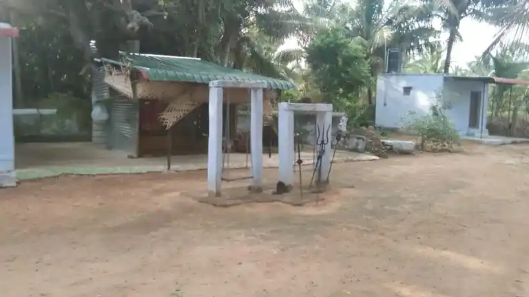 Arulmigu Bathirakaliamman Temple, Vellimalaipattinam - 642123 அருள்மிகு பத்திரகாளியம்மன் திருக்கோயில், Vellimalaipattinam - 642123, Coimbatore - Ancient Temple Architecture and History Image 2