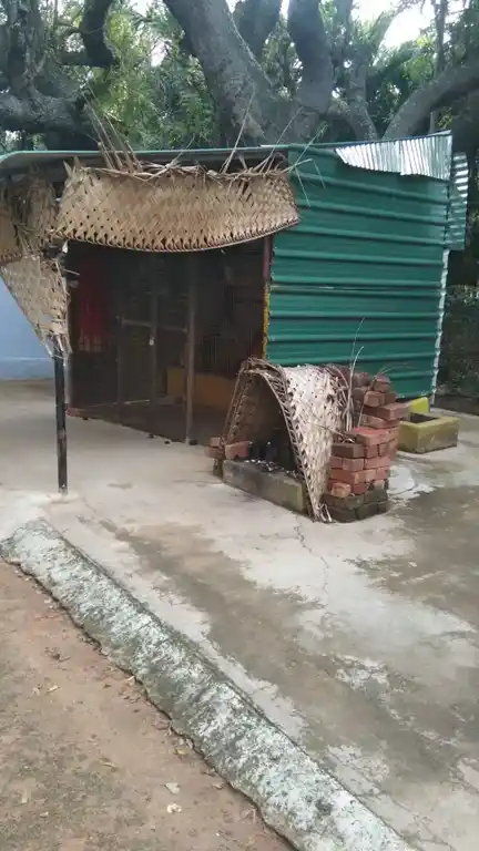 Arulmigu Bathirakaliamman Temple, Vellimalaipattinam - 642123 அருள்மிகு பத்திரகாளியம்மன் திருக்கோயில், Vellimalaipattinam - 642123, Coimbatore - Ancient Temple Architecture and History Image 4