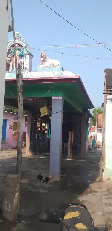 Arulmigu Bathrakaliamman Temple, Arumbanur - 625104