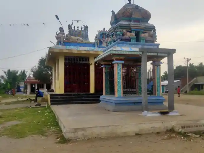 Arulmigu Bathrakaliamman Temple, Ellanurvellalapuram, Chinnagoundanur - 637303