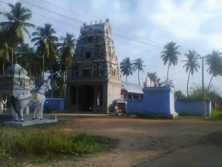Arulmigu Bathrakaliamman Temple, Erayamangalam, Emapalli - 637214