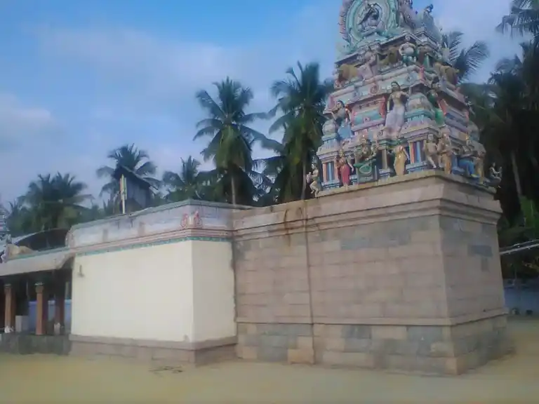 Arulmigu Bathrakaliamman Temple, Erayamangalam, Emapalli - 637214 அருள்மிகு பத்ரகாளியம்மன் திருக்கோயில், Erayamangalam, Emapalli - 637214, Namakkal - Ancient Temple Architecture and History Image 2