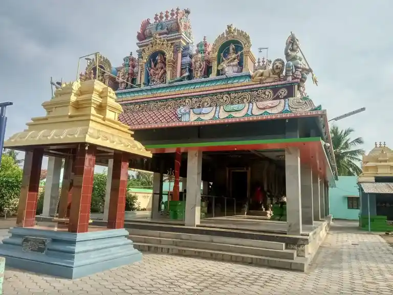 Arulmigu Bathrakaliamman Temple, Mamundi - 637503 அருள்மிகு பத்ரகாளியம்மன் திருக்கோயில், Mamundi - 637503, Namakkal - Ancient Temple Architecture and History Image 4