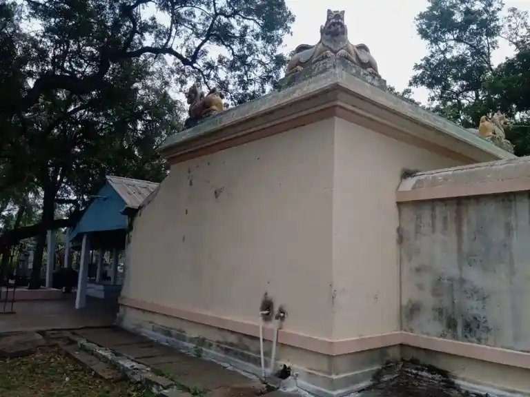 Arulmigu Bathrakaliamman Temple, Oduvankurichi - 637406 அருள்மிகு பத்ரகாளியம்மன் திருக்கோயில், Oduvankurichi - 637406, Namakkal - Ancient Temple Architecture and History Image 7