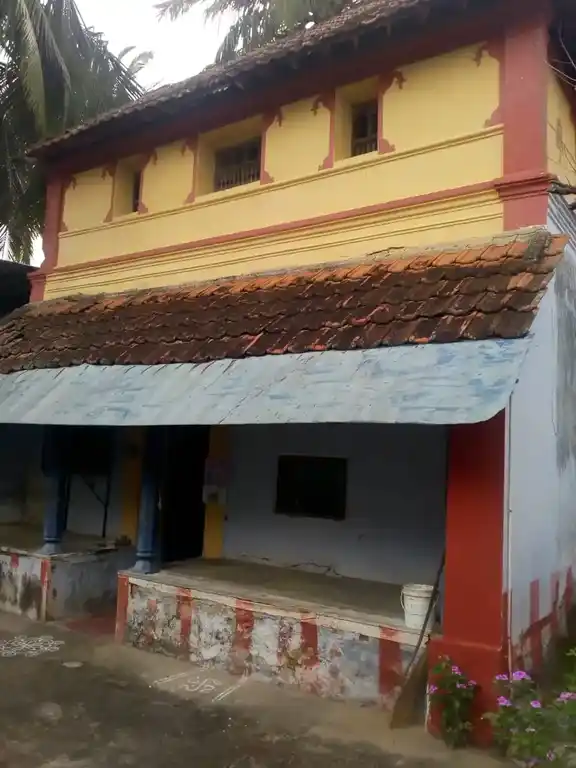 Arulmigu Batrakaliamman Temple, Kadukarai, Antharapuram - 629851 அருள்மிகு பத்ரகாளியம்மன் திருக்கோயில், Kadukarai, Antharapuram - 629851, Kanyakumari - Ancient Temple Architecture and History Image 3