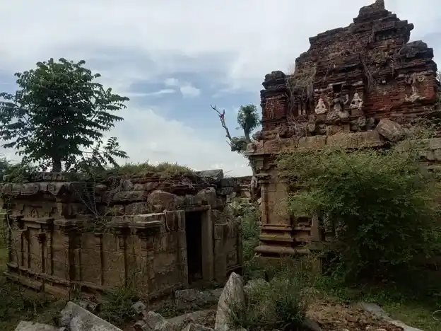 Arulmigu Bavaneeshwarar Temple, Ponpetthi - 614629