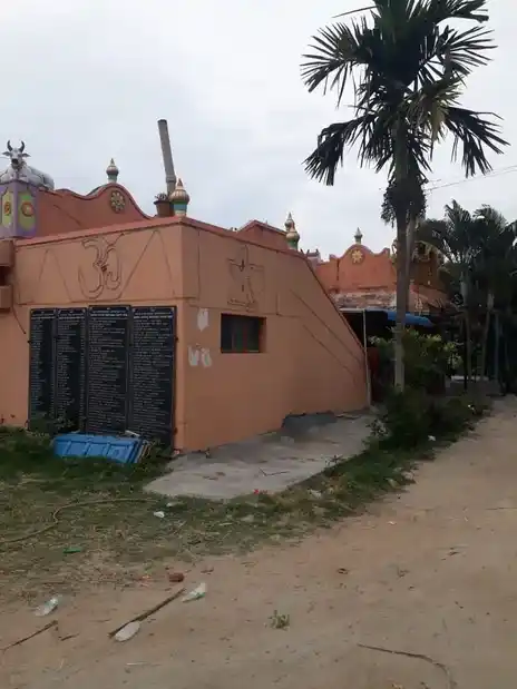 Arulmigu Bedhamadam Veerabathra Swamy Temple, Gumalapuram - 635118 அருள்மிகு பெத்தமடம் வீரபத்திர சுவாமி திருக்கோயில், Gumalapuram - 635118, Krishnagiri - Ancient Temple Architecture and History Image 9