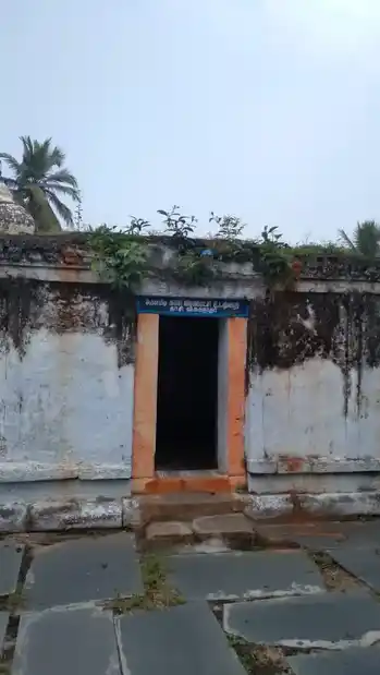 Arulmigu Beemanatheeswarar Temple, Kalanipakkam - 635809 அருள்மிகு பீமநாதீஸ்வரர் திருக்கோயில், கழனிப்பாக்கம் - 635809, Vellore - Ancient Temple Architecture and History Image 2