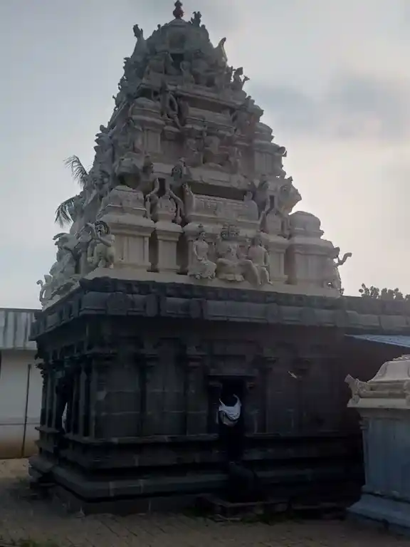 Arulmigu Beemeshwarar Temple, Omandhur - 604102 அருள்மிகு பீமேஸ்வரர் திருக்கோயில், ஓமந்தூர் - 604102, Viluppuram - Ancient Temple Architecture and History Image 2