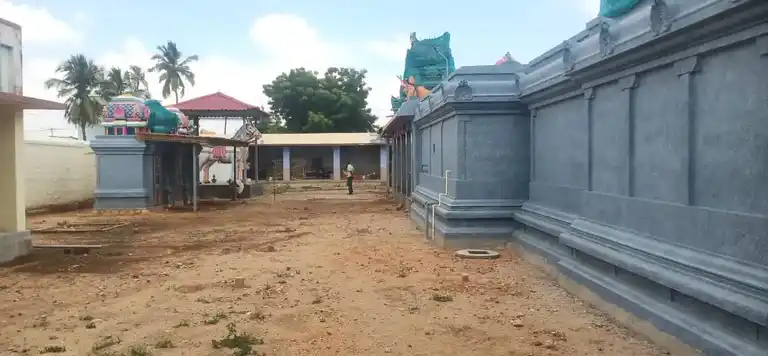 Arulmigu Bhadrakaliyamman Temple, Unniyour - 621215 Arulmigu Bhadrakaliyamman Temple, Unniyour - 621215, Thiruchirappalli - Ancient Temple Architecture and History Image 4