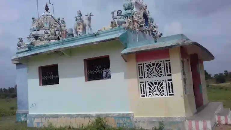 Arulmigu Bhadrakaliyamman Temple, Varadhakonpatti - 621305 Arulmigu Bhadrakaliyamman Temple, Varadhakonpatti - 621305, Thiruchirappalli - Ancient Temple Architecture and History Image 2