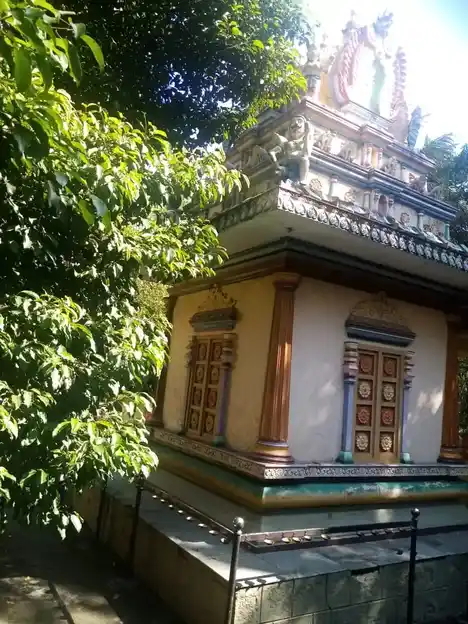 Arulmigu Bhagavathiamman Temple, Chemmaruthan Cadu, Maruthancode - 629163 அருள்மிகு பகவதியம்மன் திருக்கோயில், Chemmaruthan Cadu, Maruthancode - 629163, Kanyakumari - Ancient Temple Architecture and History Image 3