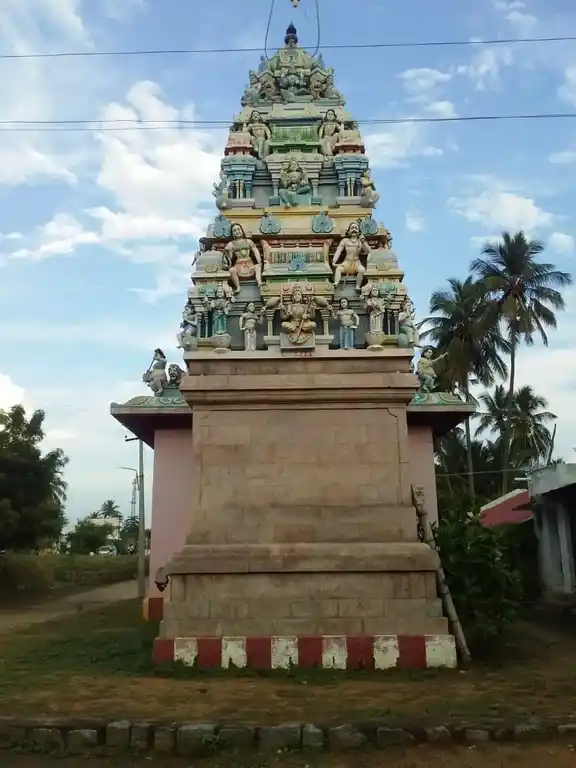 Arulmigu Bhagavathiyamman Temple, Krishnarayapuram - 639102 அருள்மிகு பகவதியம்மன் திருக்கோயில், Krishnarayapuram - 639102, Karur - Ancient Temple Architecture and History Image 3