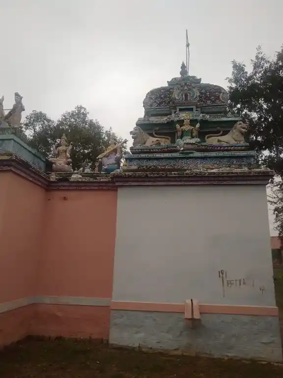 Arulmigu Bhagavathiyamman Temple, Madhukaranpatti - 621305 Arulmigu Bhagavathiyamman Temple, Madhukaranpatti - 621305, Thiruchirappalli - Ancient Temple Architecture and History Image 4