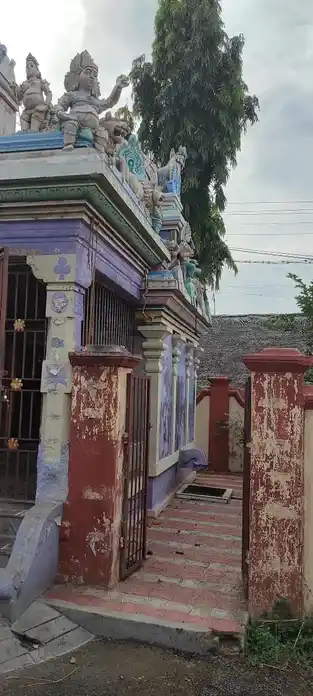 Arulmigu Bhagavathiyamman Temple, Nangavaram - 639110 அருள்மிகு பகவதியம்மன் திருக்கோயில்,  - 639110, Karur - Ancient Temple Architecture and History Image 9