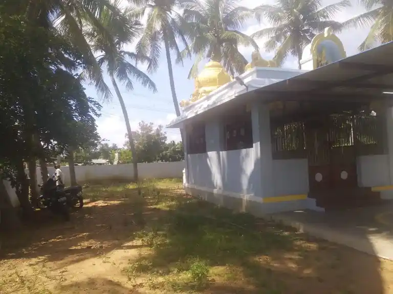 Arulmigu Bhagavathiyamman Temple, Renganathapuram - 639202 அருள்மிகு பகவதியம்மன் திருக்கோயில்,  - 639202, Karur - Ancient Temple Architecture and History Image 2
