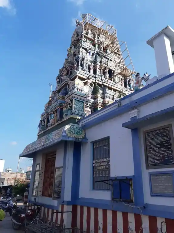 Arulmigu Bhahavathiamman Temple, A.Vellodu - 624307 Arulmigu Bhahavathiamman Temple, A.Vellodu - 624307, Dindigul - Ancient Temple Architecture and History Image 3