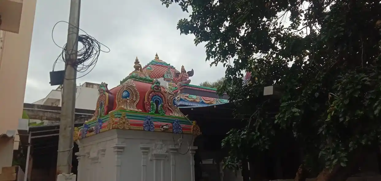 Arulmigu Bhaktha Anchaneyar Temple, Mylapore, Chennai - 600004 அருள்மிகு பக்தஆஞ்சநேயர் திருக்கோயில், மயிலாப்பூர், சென்னை - 600004, Chennai - Ancient Temple Architecture and History Image 4