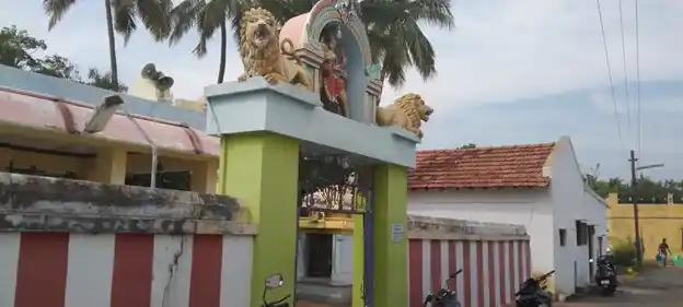 Arulmigu Bhatrakaliamman Temple, Naganampatti - 624619 அமி. பத்ரகாளியம்மன் திருக்கோயில், Naganampatti - 624619, Dindigul - Ancient Temple Architecture and History Image 2