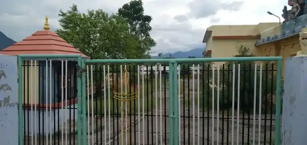 Arulmigu Bhatrakaliamman Temple, Near Pond, Thazhakudi - 629901