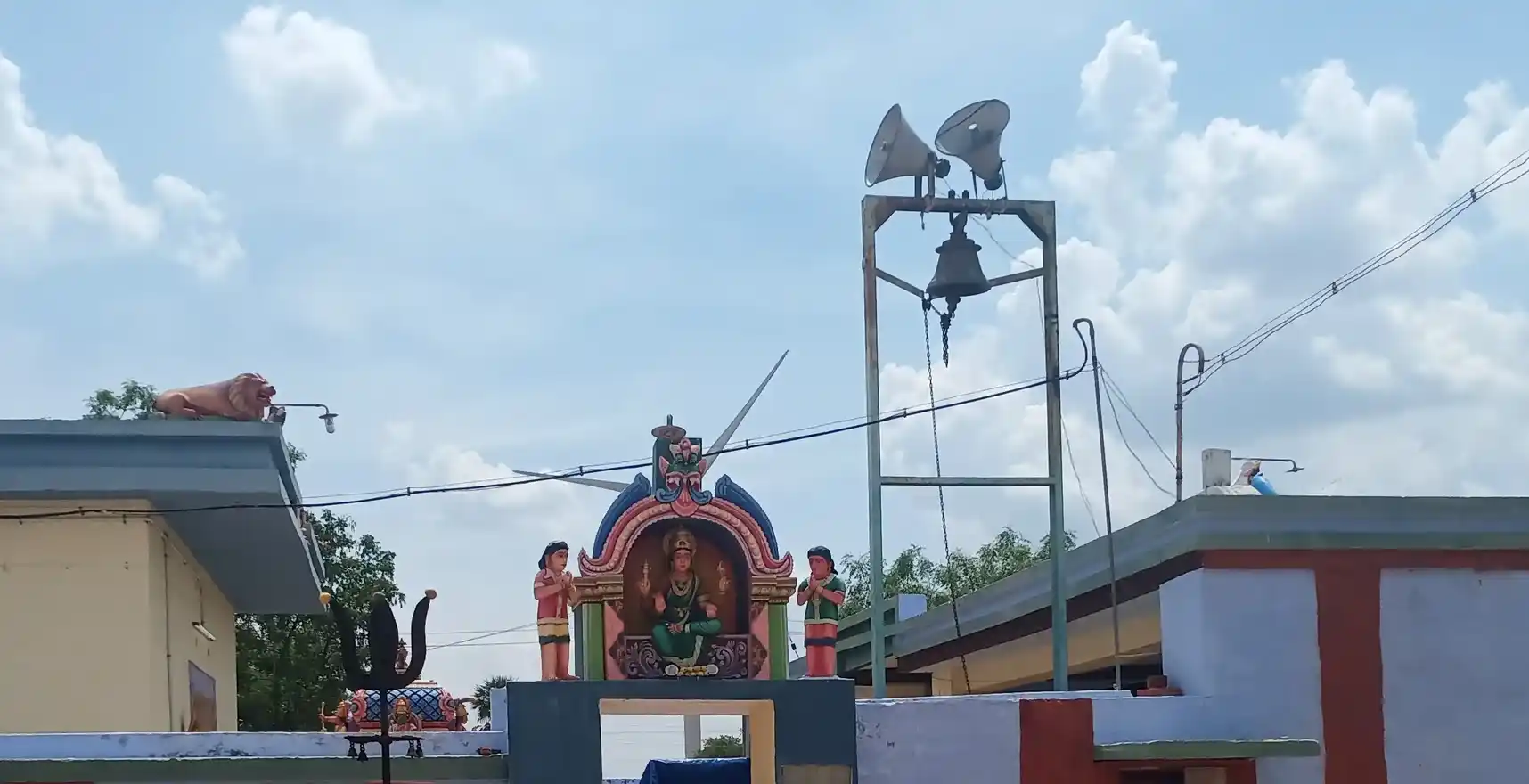 Arulmigu Bhatrakaliamman Temple, Pungamuthur - 624617 அருள்மிகு பத்ரகாளியம்மன் திருக்கோயில், Pungamuthur - 624617, Dindigul - Ancient Temple Architecture and History Image 4