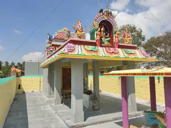 Arulmigu Bhavathiamman Temple, Nachipalayam, Moolanur - 638106