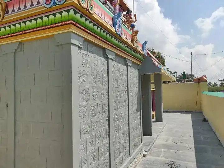 Arulmigu Bhavathiamman Temple, Nachipalayam, Moolanur - 638106 அருள்மிகு பகவதியம்மன் திருக்கோயில், நாச்சிபாளையம், மூலனுார் - 638106, Tiruppur - Ancient Temple Architecture and History Image 2