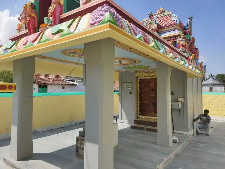 Arulmigu Bhavathiamman Temple, Nachipalayam, Moolanur - 638106 அருள்மிகு பகவதியம்மன் திருக்கோயில், நாச்சிபாளையம், மூலனுார் - 638106, Tiruppur - Ancient Temple Architecture and History Image 4