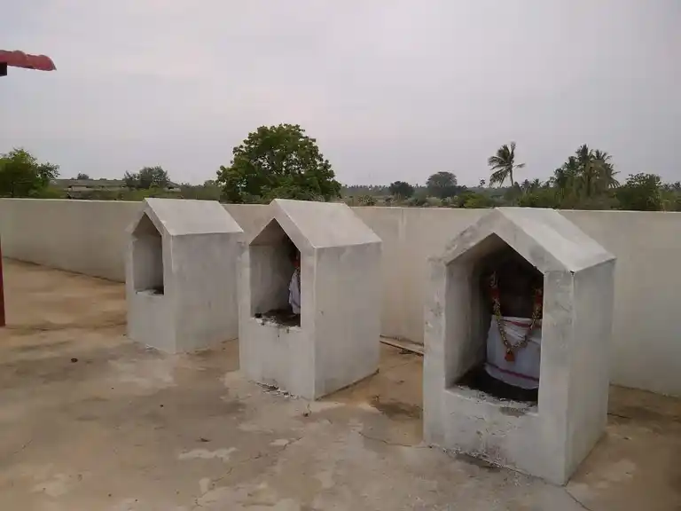 Arulmigu Bhomiamman Temple, R. Vellodu - 624620 அருள்மிகு பூமியம்மன் திருக்கோயில், R. Vellodu - 624620, Dindigul - Ancient Temple Architecture and History Image 3