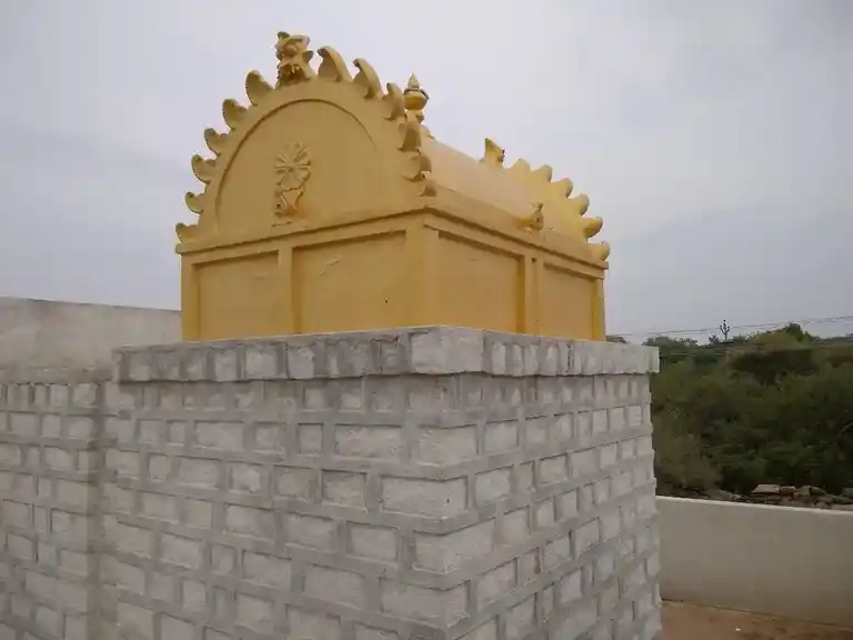 Arulmigu Bhomiamman Temple, R. Vellodu - 624620 அருள்மிகு பூமியம்மன் திருக்கோயில், R. Vellodu - 624620, Dindigul - Ancient Temple Architecture and History Image 6