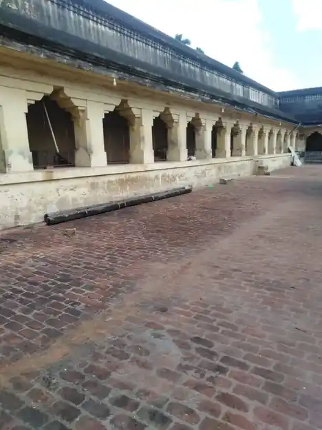 Arulmigu Biramaserakandieswar Temple, Kandiyur - 613202 அருள்மிகு பிரம்மசிரக்கண்டீஸ்வரர் திருக்கோயில், கண்டியூர், கண்டியூர் - 613202, Thanjavur - Ancient Temple Architecture and History Image 3