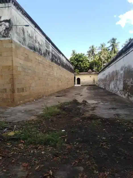 Arulmigu Biramaserakandieswar Temple, Kandiyur - 613202 அருள்மிகு பிரம்மசிரக்கண்டீஸ்வரர் திருக்கோயில், கண்டியூர், கண்டியூர் - 613202, Thanjavur - Ancient Temple Architecture and History Image 7