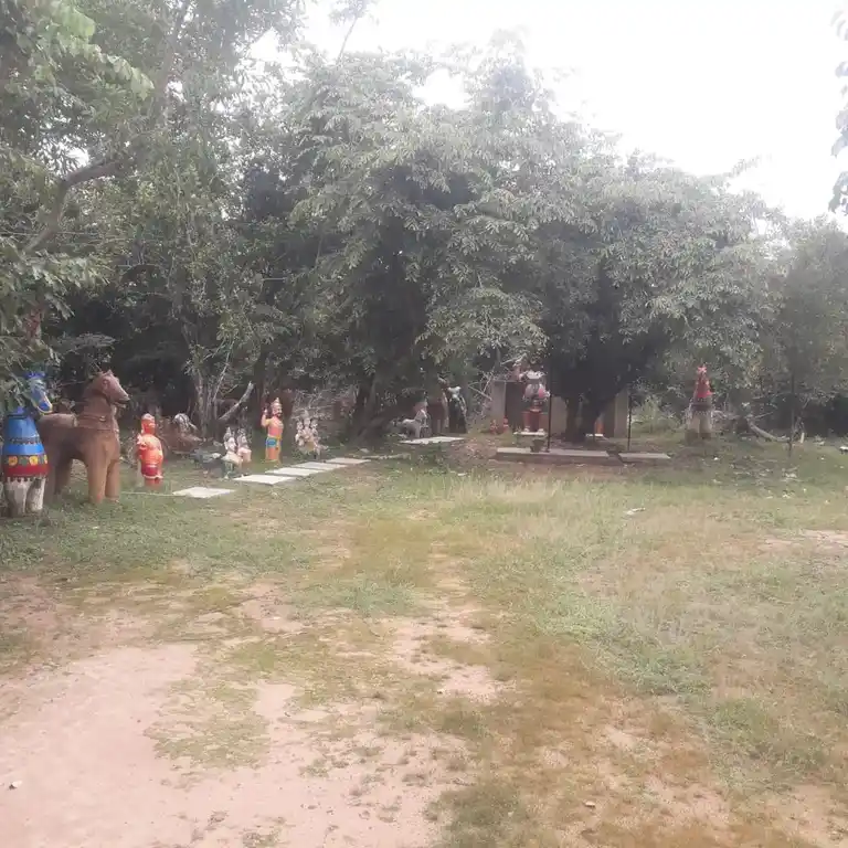 Arulmigu Birammar Temple, Malaiyur - 622301 அருள்மிகு பிரமர் திருக்கோயில், Malaiyur - 622301, Pudukkottai - Ancient Temple Architecture and History Image 5