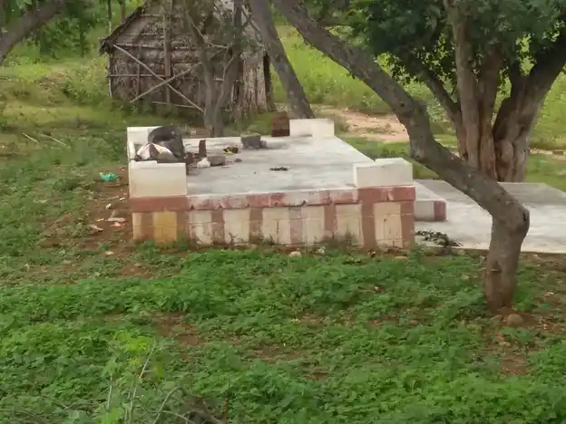 Arulmigu Boonthalaikondaayyanar Temple, Valayapatti - 625022 அருள்மிகு பூதலை கொண்ட அய்யனார் கோயில், Valayapatti - 625022, Madurai - Ancient Temple Architecture and History Image 4