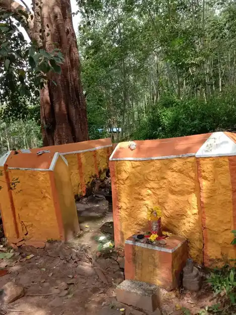 Arulmigu Boothamuttra Kandan Sastha Temple, Muttaikkadu - 629175 Arulmigu Boothamuttra Kandan Sastha Temple, Muttaikkadu - 629175, Kanyakumari - Ancient Temple Architecture and History Image 3