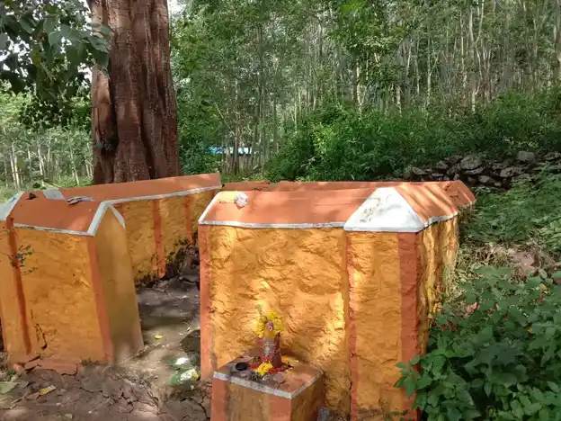 Arulmigu Boothamuttra Kandan Sastha Temple, Muttaikkadu - 629175 Arulmigu Boothamuttra Kandan Sastha Temple, Muttaikkadu - 629175, Kanyakumari - Ancient Temple Architecture and History Image 4