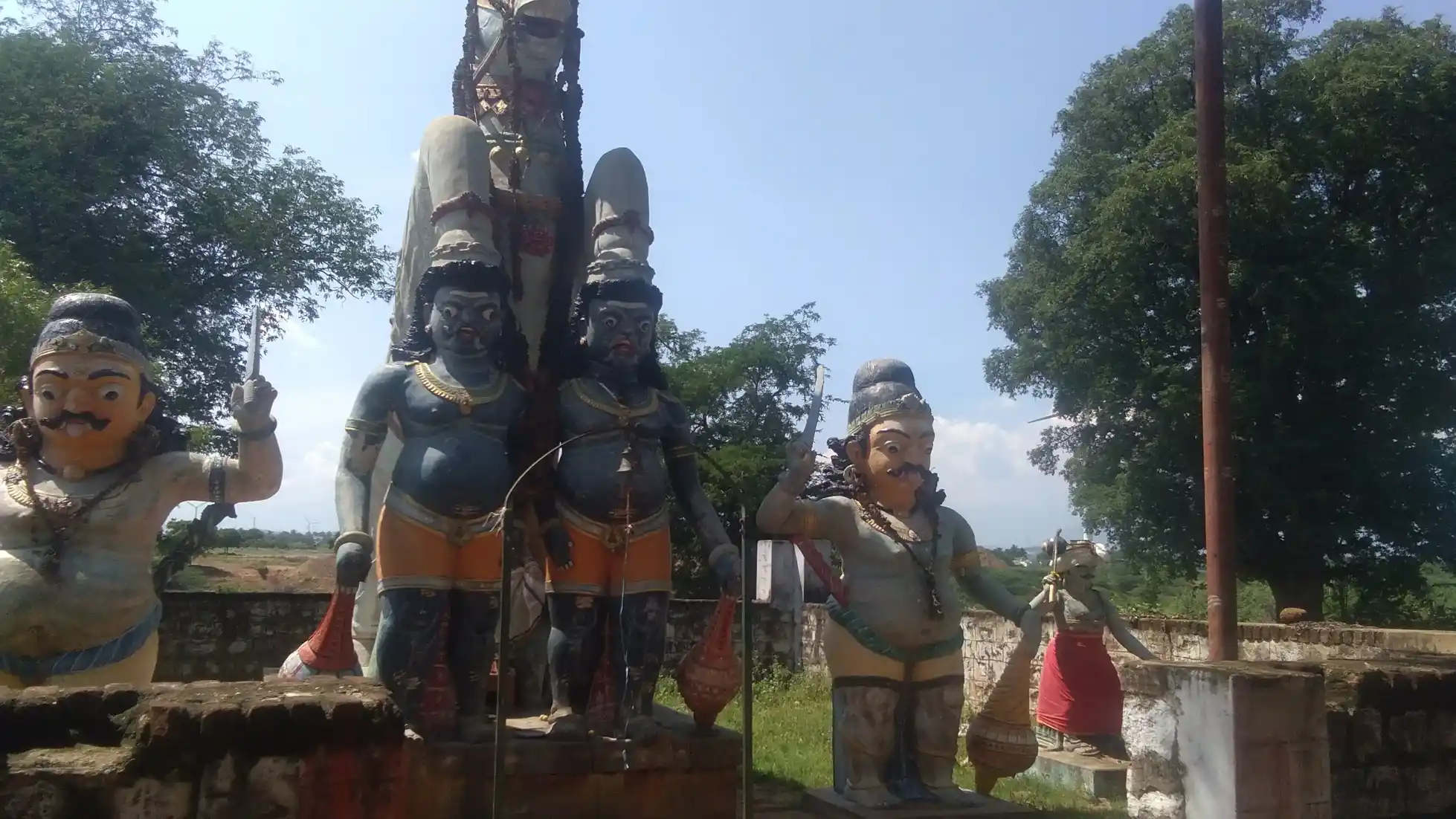 Arulmigu Boothathu Ayyanar Temple, Kunnur - 625531